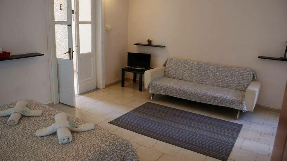 קטאניה Stare In Centro Guest House מראה חיצוני תמונה